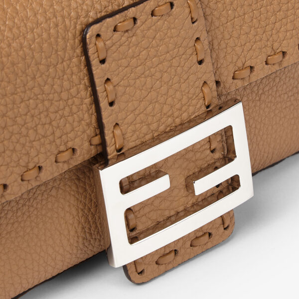 Fendi Baguette Mini - Image 3