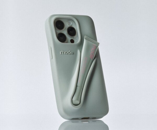 Rhode Lip iPhone Case bagian belakang dengan desain ramping dan holder lip balm