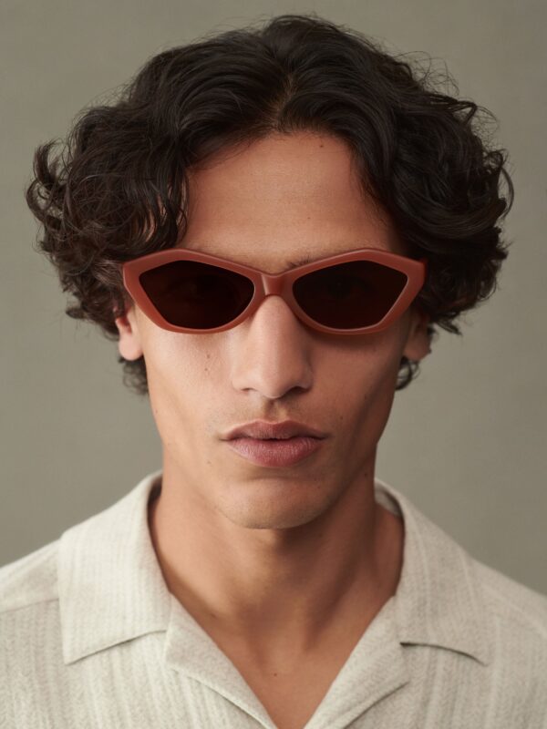 Kacamata Hitam Jacquemus The Bambino - Image 4