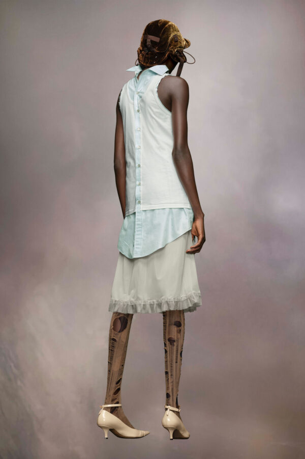 Maison Margiela Back to Front Shirt detail keseluruhan dari belakang