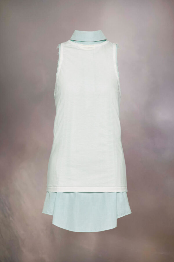 Maison Margiela Back to Front Shirt dengan desain kancing terbalik yang unik dan modern