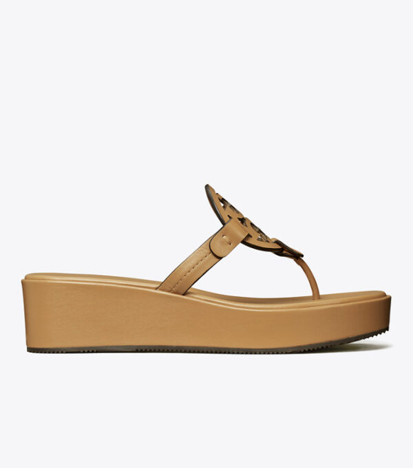 Sandals dengan tinggi 25mm tampak dari samping